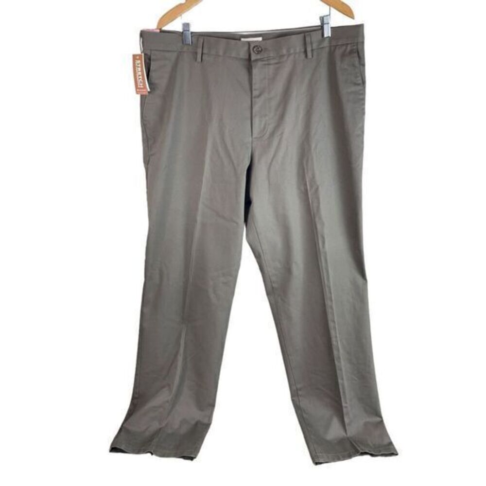 NEW Dockers Signature Khaki Classic Fit Pants Mens 40 Brown Flat‎ Front Cotton
